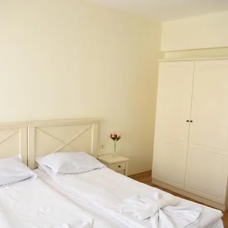 Apartmán Cozy Flores 2 Bedrooms *